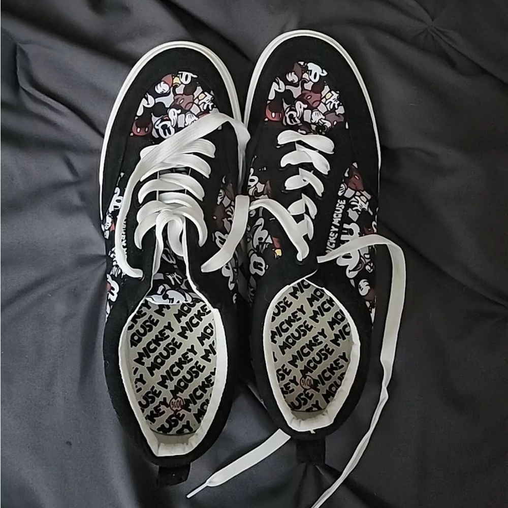 Mickey Mouse Black and White Mens Shoes Size 10.5